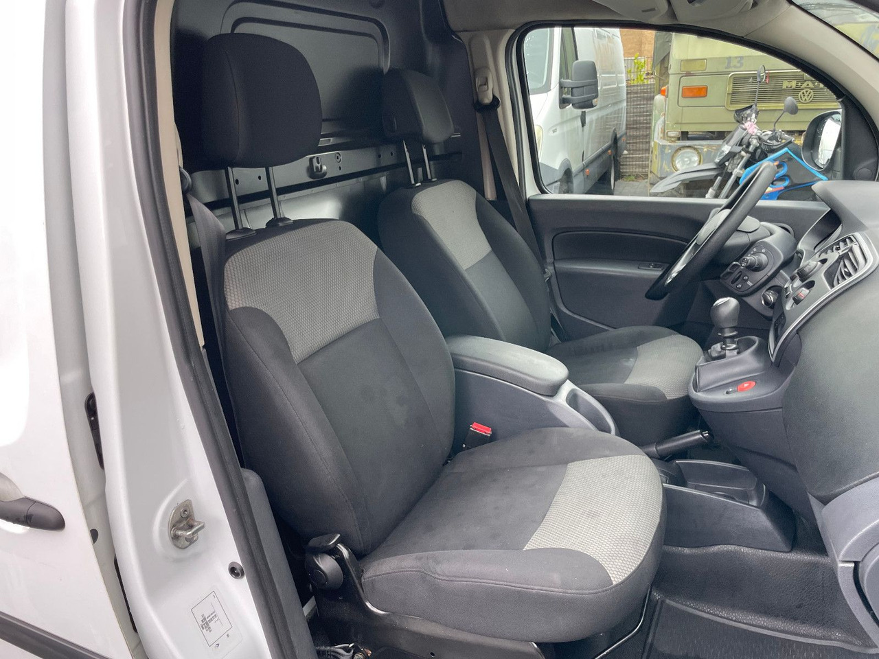 فان المدمجة Renault Kangoo 1.5 dCi Rapid Maxi Extra: صورة 16 فان المدمجة Renault Kangoo 1.5 dCi Rapid Maxi Extra: صورة 16