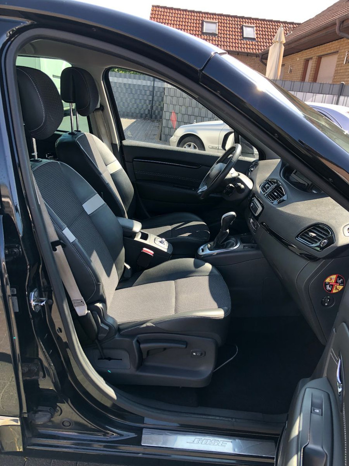 Renault Scenic  Grand 2.0 dCi 150 BOSE Edition,Automatik Renault Scenic  Grand 2.0 dCi 150 BOSE Edition,Automatik: صورة 19