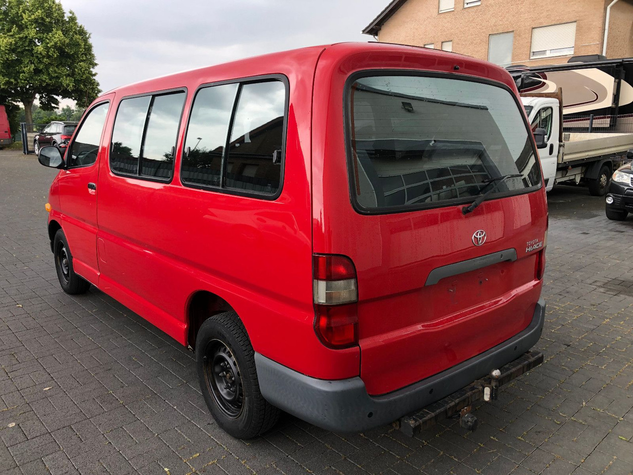 Toyota Hiace 2.7 i Benziner, 9-Sitzer, 1. Hand - ميكروباص: صورة 4 Toyota Hiace 2.7 i Benziner, 9-Sitzer, 1. Hand - ميكروباص: صورة 4