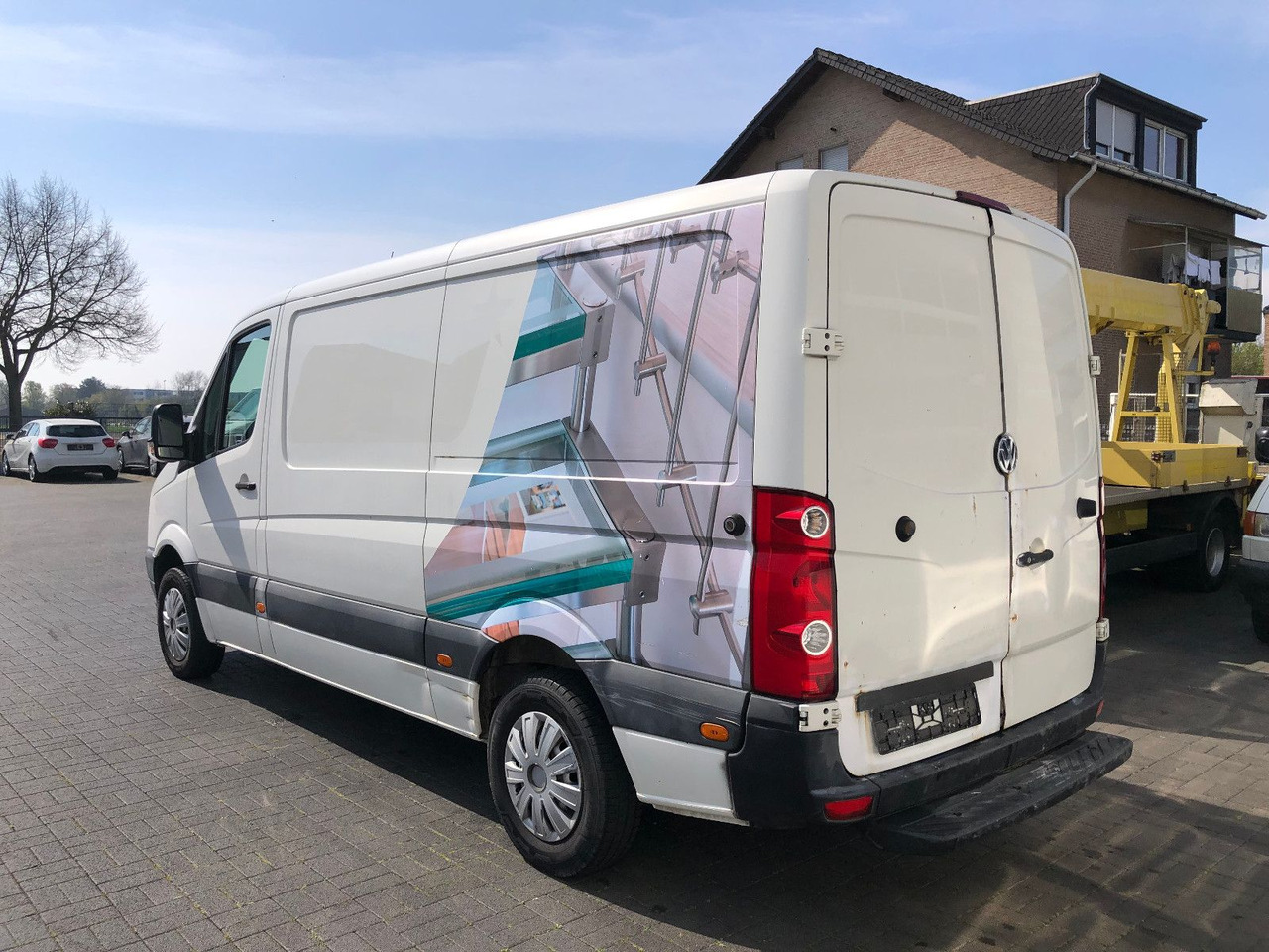 Volkswagen Crafter 2.5 TDI 30 mittel L2H1, Klima - فان المدمجة: صورة 2 Volkswagen Crafter 2.5 TDI 30 mittel L2H1, Klima - فان المدمجة: صورة 2
