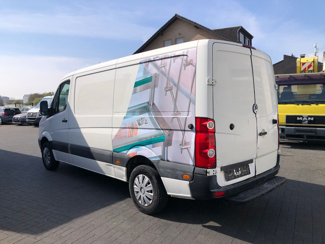 Volkswagen Crafter 2.5 TDI 30 mittel L2H1, Klima - فان المدمجة: صورة 4 Volkswagen Crafter 2.5 TDI 30 mittel L2H1, Klima - فان المدمجة: صورة 4