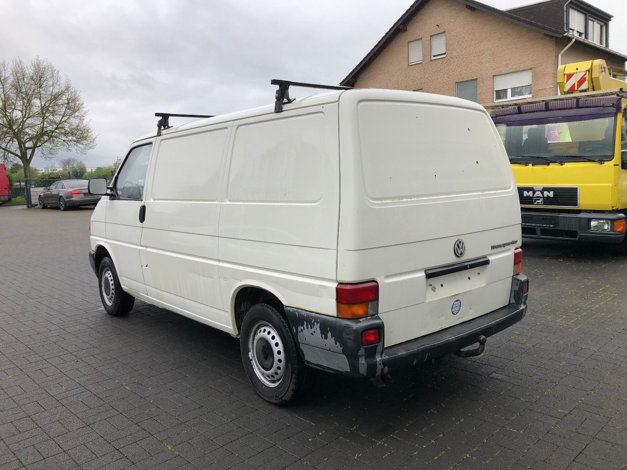 Volkswagen T4 - 1.9 TD - فان المدمجة: صورة 2 Volkswagen T4 - 1.9 TD - فان المدمجة: صورة 2