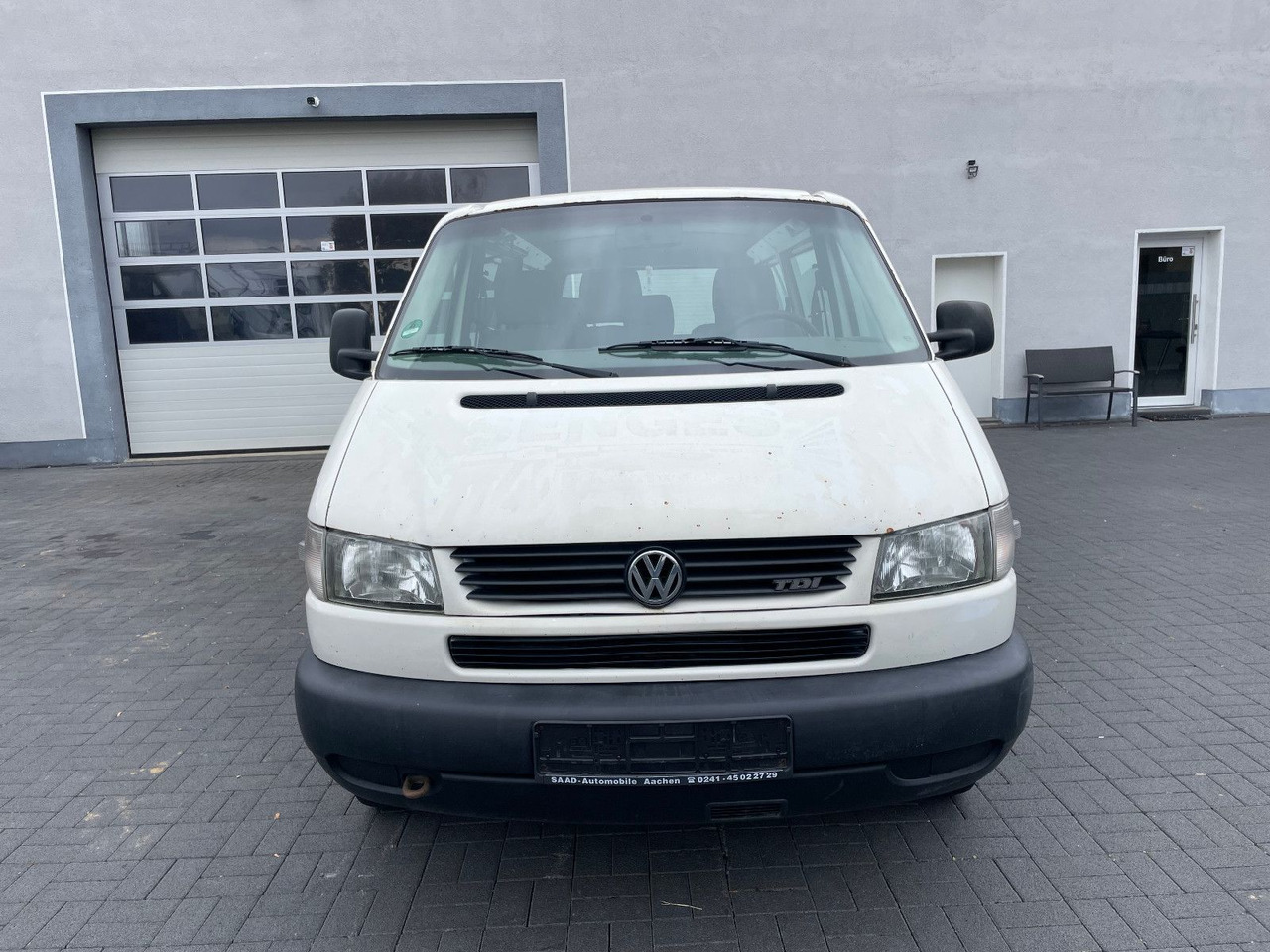 Volkswagen T4 Caravelle 2,5 TDI 75kW syncro lang, 9-Sitzer - ميكروباص: صورة 5 Volkswagen T4 Caravelle 2,5 TDI 75kW syncro lang, 9-Sitzer - ميكروباص: صورة 5