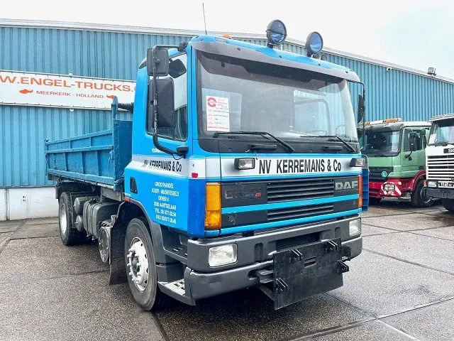 DAF 65.210 ATI 4x2 FULL STEEL KIPPER (EURO 2 / MANUAL GEARBOX / FULL STEEL SUSPENSION / P.T.O.) - شاحنة قلاب: صورة 2 DAF 65.210 ATI 4x2 FULL STEEL KIPPER (EURO 2 / MANUAL GEARBOX / FULL STEEL SUSPENSION / P.T.O.) - شاحنة قلاب: صورة 2