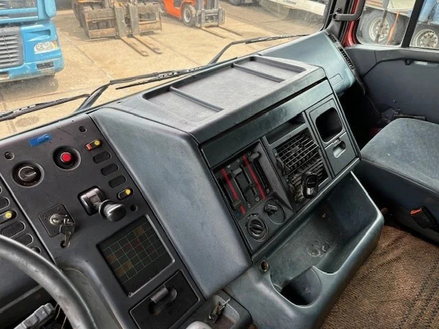 وحدة جر DAF 95.360 ATI SPACECAB (DUTCH TRUCK) (EURO 2 / ZF16 MANUAL GEARBOX / ABS BRAKE SYSTEM): صورة 8