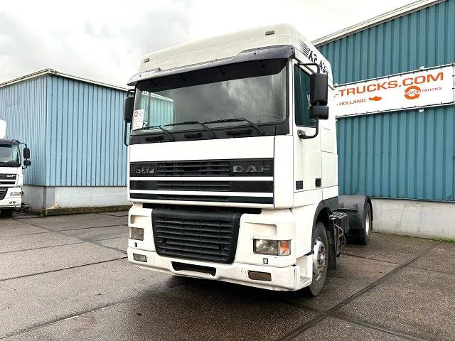 DAF 95.430 XF SPACECAB (EURO 3 / ZF16 MANUAL GEARBOX / ZF-INTARDER / AIRCONDITIONING) - وحدة جر: صورة 1 DAF 95.430 XF SPACECAB (EURO 3 / ZF16 MANUAL GEARBOX / ZF-INTARDER / AIRCONDITIONING) - وحدة جر: صورة 1