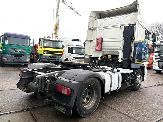 DAF XF 105.460 ATE SPACEAB 4x2 (EURO 5 / ZF MANUAL GEARBOX / ZF-INTARDER / HYDRAULIC KIT / P.T.O. / AIRCONDITIONING / ETC.) - وحدة جر: صورة 3 DAF XF 105.460 ATE SPACEAB 4x2 (EURO 5 / ZF MANUAL GEARBOX / ZF-INTARDER / HYDRAULIC KIT / P.T.O. / AIRCONDITIONING / ETC.) - وحدة جر: صورة 3