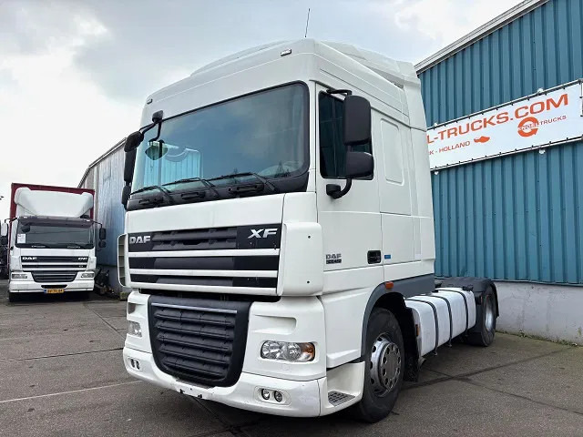DAF XF 105.460 ATE SPACECAB 4x2 ONLY 835.500 KM (ZF-MANUAL GEARBOX / ZF-INTARDER / AIRCONDITIONING / EURO 5) - وحدة جر: صورة 1 DAF XF 105.460 ATE SPACECAB 4x2 ONLY 835.500 KM (ZF-MANUAL GEARBOX / ZF-INTARDER / AIRCONDITIONING / EURO 5) - وحدة جر: صورة 1