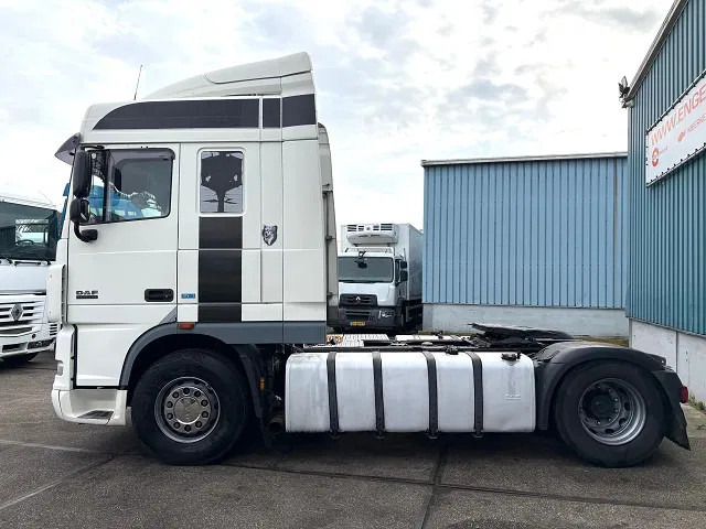 DAF XF 105.460 ATE SPACECAB (EURO 5 / ZF16 MANUAL GEARBOX / 995+500 LITER DIESELTANK / FRIDGE UNDER BED / ETC.) - وحدة جر: صورة 5 DAF XF 105.460 ATE SPACECAB (EURO 5 / ZF16 MANUAL GEARBOX / 995+500 LITER DIESELTANK / FRIDGE UNDER BED / ETC.) - وحدة جر: صورة 5