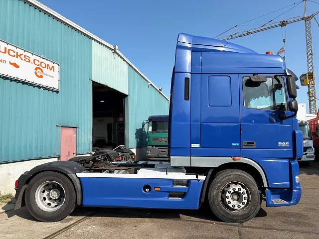 DAF XF 105.460 ATE SPACECAB (ZF16 MANUAL GEARBOX / HYDRAULIC KIT / P.T.O. / ADR-VLG / FULL SPOILERSET / FRIDGE) - وحدة جر: صورة 4 DAF XF 105.460 ATE SPACECAB (ZF16 MANUAL GEARBOX / HYDRAULIC KIT / P.T.O. / ADR-VLG / FULL SPOILERSET / FRIDGE) - وحدة جر: صورة 4