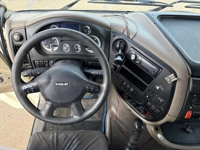 DAF XF 105.460 SPACECAB (ZF-MANUAL GEARBOX / 2x DIESELTANK / MX-ENGINE BRAKE / AIRCONDITIONING / FRIDGE / ETC.) - وحدة جر: صورة 5 DAF XF 105.460 SPACECAB (ZF-MANUAL GEARBOX / 2x DIESELTANK / MX-ENGINE BRAKE / AIRCONDITIONING / FRIDGE / ETC.) - وحدة جر: صورة 5