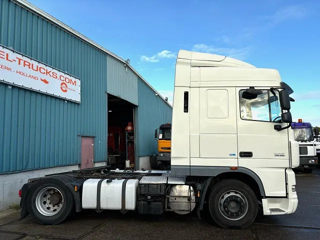 DAF XF 105.460 SPACECAB (ZF MANUAL GEARBOX / MX-BRAKE / 870+430 LITER TANK / EURO 5 EEV / AIRCONDITIONING / FRIDGE) - وحدة جر: صورة 4 DAF XF 105.460 SPACECAB (ZF MANUAL GEARBOX / MX-BRAKE / 870+430 LITER TANK / EURO 5 EEV / AIRCONDITIONING / FRIDGE) - وحدة جر: صورة 4