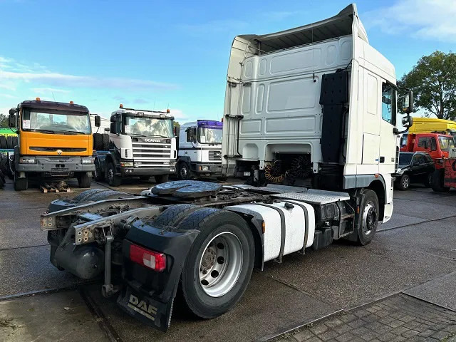 DAF XF 105.460 SPACECAB (ZF MANUAL GEARBOX / MX-BRAKE / 870+430 LITER TANK / EURO 5 EEV / AIRCONDITIONING / FRIDGE) - وحدة جر: صورة 3 DAF XF 105.460 SPACECAB (ZF MANUAL GEARBOX / MX-BRAKE / 870+430 LITER TANK / EURO 5 EEV / AIRCONDITIONING / FRIDGE) - وحدة جر: صورة 3