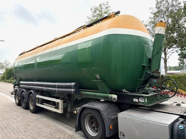Feldbinder KIP48 3 3-AXLE 48M3 KIPPING SILO TRAILER (SAF AXLES / DRUM BRAKES / 4 COMPARTMENTS) - نصف مقطورة صهريج: صورة 2 Feldbinder KIP48 3 3-AXLE 48M3 KIPPING SILO TRAILER (SAF AXLES / DRUM BRAKES / 4 COMPARTMENTS) - نصف مقطورة صهريج: صورة 2