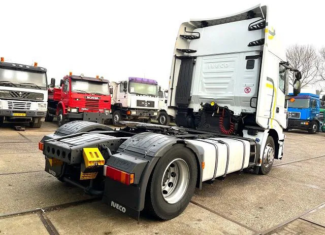 Iveco Stralis AS440S42T/P HI-WAY DUTCH TRUCK (APK/TUV -> 02-2024 / EURO 6 / AS-TRONIC / 2 TANKS / LEATHER SEATS / FRIDGE) - وحدة جر: صورة 3 Iveco Stralis AS440S42T/P HI-WAY DUTCH TRUCK (APK/TUV -> 02-2024 / EURO 6 / AS-TRONIC / 2 TANKS / LEATHER SEATS / FRIDGE) - وحدة جر: صورة 3