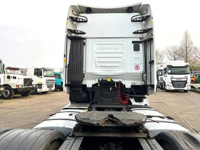 Iveco Stralis AS440S42T/P HI-WAY DUTCH TRUCK (APK/TUV -> 02-2024 / EURO 6 / AS-TRONIC / 2 TANKS / LEATHER SEATS / FRIDGE) Iveco Stralis AS440S42T/P HI-WAY DUTCH TRUCK (APK/TUV -> 02-2024 / EURO 6 / AS-TRONIC / 2 TANKS / LEATHER SEATS / FRIDGE): صورة 11