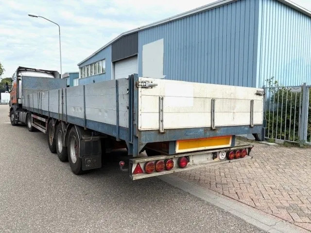 LAG 0-3-39-L 3-AXLE 13.60M. OPEN TRAILER WITH ALUMINIUM SIDE BORDS (FULL STEEL CHASSIS / DRUM BRAKES / ABS-BRAKE SYSTEM / WOODEN FLO - نصف مقطورة مسطحة: صورة 4 LAG 0-3-39-L 3-AXLE 13.60M. OPEN TRAILER WITH ALUMINIUM SIDE BORDS (FULL STEEL CHASSIS / DRUM BRAKES / ABS-BRAKE SYSTEM / WOODEN FLO - نصف مقطورة مسطحة: صورة 4