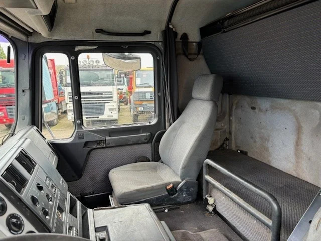 MAN 26.414 FNL-T (6-CILINDERHEADS) 6x4 CHASSIS (EURO 2 / ZF16 MANUAL GEARBOX / REDUCTION AXLES) MAN 26.414 FNL-T (6-CILINDERHEADS) 6x4 CHASSIS (EURO 2 / ZF16 MANUAL GEARBOX / REDUCTION AXLES): صورة 9