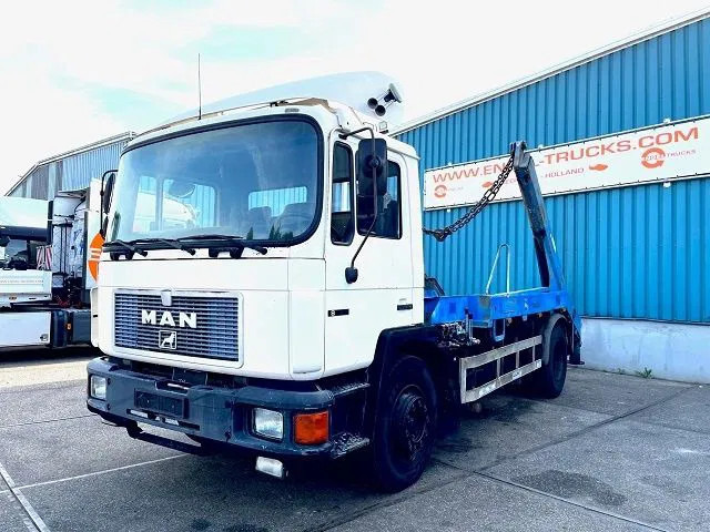 MAN F 18.232 (6 CILINDER) M90 WITH TELESCOPIC CONTAINER SYSTEM (8 GEARS MANUAL GEARBOX / EURO 1 (MECHANICAL PUMP AND INJECTORS)) - شاحنة نقل المخلفات: صورة 1 MAN F 18.232 (6 CILINDER) M90 WITH TELESCOPIC CONTAINER SYSTEM (8 GEARS MANUAL GEARBOX / EURO 1 (MECHANICAL PUMP AND INJECTORS)) - شاحنة نقل المخلفات: صورة 1