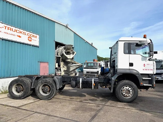MAN TGA 33.460 6x4 FULL STEEL CHASSIS (6-CILINDER HEADS) (ZF16 MANUAL GEARBOX / FULL STEEL SUSPENSION / REDUCTIONS AXLES / AIRCONDIT - شاحنة هيكل كابينة: صورة 4 MAN TGA 33.460 6x4 FULL STEEL CHASSIS (6-CILINDER HEADS) (ZF16 MANUAL GEARBOX / FULL STEEL SUSPENSION / REDUCTIONS AXLES / AIRCONDIT - شاحنة هيكل كابينة: صورة 4