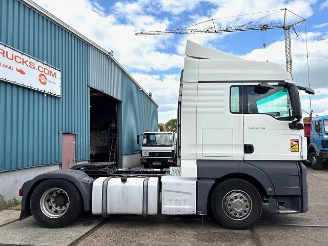 MAN TGX 18.440 BLS XLX (ZF16 MANUAL GEARBOX / 2x DIESELTANK / AIRCONDITIONING / ELECTRICAL MAINSWITCH / FRIDGE / EURO 6) - وحدة جر: صورة 4 MAN TGX 18.440 BLS XLX (ZF16 MANUAL GEARBOX / 2x DIESELTANK / AIRCONDITIONING / ELECTRICAL MAINSWITCH / FRIDGE / EURO 6) - وحدة جر: صورة 4