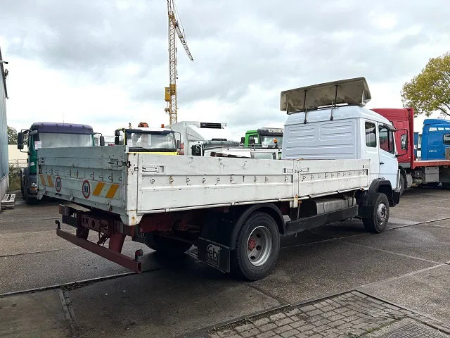 Mercedes-Benz 1117 K 6-CILINDER SLEEPERCAB (8 WHEEL NUTS / FULL STEEL SUSPENSION / MANUAL GEARBOX) - شاحنات مسطحة: صورة 3 Mercedes-Benz 1117 K 6-CILINDER SLEEPERCAB (8 WHEEL NUTS / FULL STEEL SUSPENSION / MANUAL GEARBOX) - شاحنات مسطحة: صورة 3