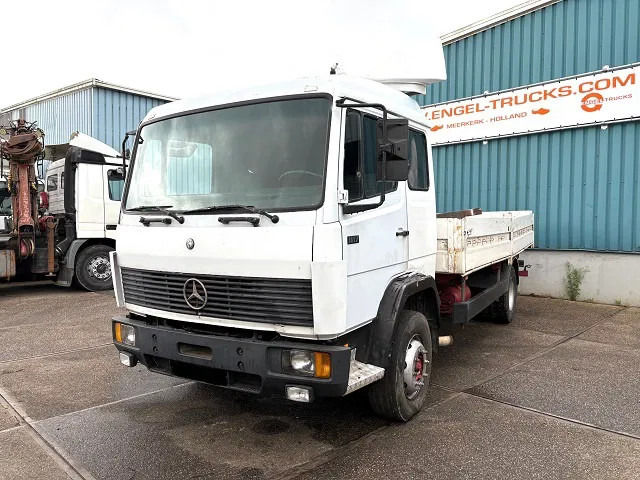 Mercedes-Benz 1117 K 6-CILINDER SLEEPERCAB (8 WHEEL NUTS / FULL STEEL SUSPENSION / MANUAL GEARBOX) - شاحنات مسطحة: صورة 1 Mercedes-Benz 1117 K 6-CILINDER SLEEPERCAB (8 WHEEL NUTS / FULL STEEL SUSPENSION / MANUAL GEARBOX) - شاحنات مسطحة: صورة 1