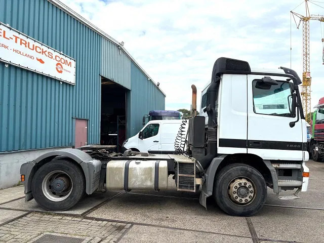 Mercedes-Benz Actros 1848 LS (MP1) 4x2 TRACTOR (EPS WITH CLUTCH / RUDUCTION AXLE / HYDRAULIC KIT / AIRCONDITIONING / ETC) - وحدة جر: صورة 4 Mercedes-Benz Actros 1848 LS (MP1) 4x2 TRACTOR (EPS WITH CLUTCH / RUDUCTION AXLE / HYDRAULIC KIT / AIRCONDITIONING / ETC) - وحدة جر: صورة 4
