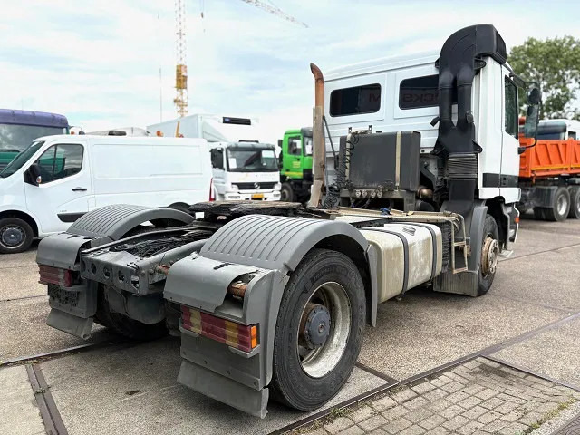 Mercedes-Benz Actros 1848 LS (MP1) 4x2 TRACTOR (EPS WITH CLUTCH / RUDUCTION AXLE / HYDRAULIC KIT / AIRCONDITIONING / ETC) - وحدة جر: صورة 3 Mercedes-Benz Actros 1848 LS (MP1) 4x2 TRACTOR (EPS WITH CLUTCH / RUDUCTION AXLE / HYDRAULIC KIT / AIRCONDITIONING / ETC) - وحدة جر: صورة 3