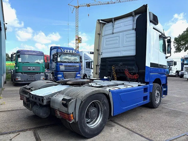 Mercedes-Benz Actros 1857 LS (MP1) MEGASPACE (EPS WITH CLUTCH (3-PEDALS) / RETARDER / REDUCTION AXLE / AIRCONDITIONING) - وحدة جر: صورة 3 Mercedes-Benz Actros 1857 LS (MP1) MEGASPACE (EPS WITH CLUTCH (3-PEDALS) / RETARDER / REDUCTION AXLE / AIRCONDITIONING) - وحدة جر: صورة 3