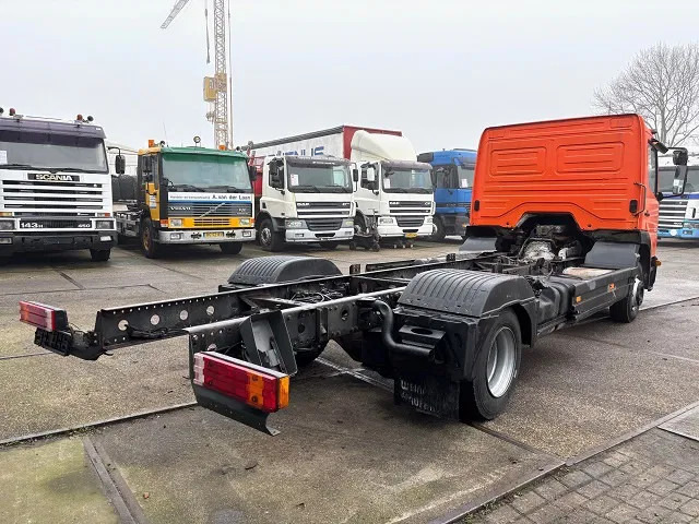 Mercedes-Benz Atego 823L DAY CAB (6-CILINDER) 4x2 CHASSIS (MANUAL GEARBOX / SPER DIFFERENTIAL / 6-CILINDER ENGINE) - شاحنة هيكل كابينة: صورة 3 Mercedes-Benz Atego 823L DAY CAB (6-CILINDER) 4x2 CHASSIS (MANUAL GEARBOX / SPER DIFFERENTIAL / 6-CILINDER ENGINE) - شاحنة هيكل كابينة: صورة 3