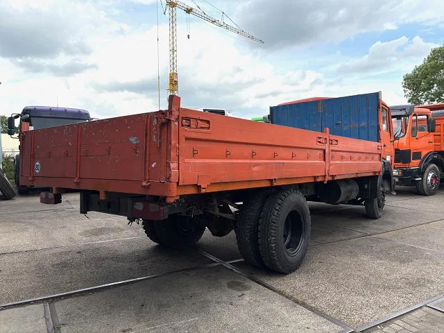 Mercedes-Benz LK 1213K (6-CILINDER) FULL STEEL CHASSIS WITH OPEN BOX (MANUAL GEARBOX / FULL STEEL SUSPENSION) - شاحنات مسطحة: صورة 3 Mercedes-Benz LK 1213K (6-CILINDER) FULL STEEL CHASSIS WITH OPEN BOX (MANUAL GEARBOX / FULL STEEL SUSPENSION) - شاحنات مسطحة: صورة 3