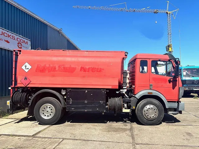 Mercedes-Benz SK 1726 (ORIGINAL GERMAN) 13.500 LITER TANK TRUCK (ZF16 MANUAL GEARBOX / FULL STEEL SUSPENSION / REDUCTION AXLE / ANALOG COUNTER - شاحنة صهريج: صورة 4 Mercedes-Benz SK 1726 (ORIGINAL GERMAN) 13.500 LITER TANK TRUCK (ZF16 MANUAL GEARBOX / FULL STEEL SUSPENSION / REDUCTION AXLE / ANALOG COUNTER - شاحنة صهريج: صورة 4