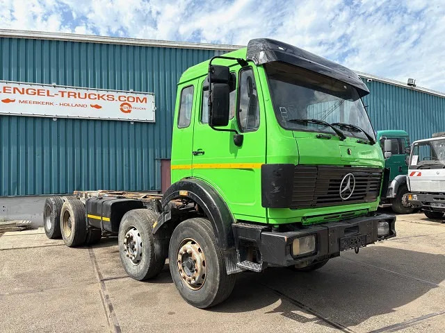 Mercedes-Benz SK 3335K 8x4 FULL STEEL CHASSIS (ZF16 MANUAL GEARBOX / RETARDER / FULL STEEL SUSPENSION / REDUCTION AXLES) - شاحنة هيكل كابينة: صورة 2 Mercedes-Benz SK 3335K 8x4 FULL STEEL CHASSIS (ZF16 MANUAL GEARBOX / RETARDER / FULL STEEL SUSPENSION / REDUCTION AXLES) - شاحنة هيكل كابينة: صورة 2