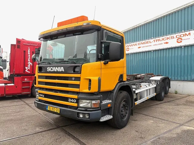 Scania P114-340 6x2 WITH MULTILIFT CONTAINERSYSTEM ONLY 80.500 KM!! ORIGINAL (10 TIRES / FULL STEEL SUSPENSION / 12 GEARS MANUAL GEARBO - شاحنات الحاويات / جسم علوي قابل للتغيير شاحنة: صورة 1 Scania P114-340 6x2 WITH MULTILIFT CONTAINERSYSTEM ONLY 80.500 KM!! ORIGINAL (10 TIRES / FULL STEEL SUSPENSION / 12 GEARS MANUAL GEARBO - شاحنات الحاويات / جسم علوي قابل للتغيير شاحنة: صورة 1
