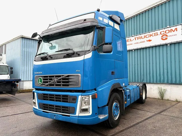 Volvo FH 400 GLOBETROTTER (VIN: 7B446149 / I-SHIFT / ADR-VLG / AIRCONDITIONING / COMPLETE SPOILERSET ON CABIN) - وحدة جر: صورة 1 Volvo FH 400 GLOBETROTTER (VIN: 7B446149 / I-SHIFT / ADR-VLG / AIRCONDITIONING / COMPLETE SPOILERSET ON CABIN) - وحدة جر: صورة 1