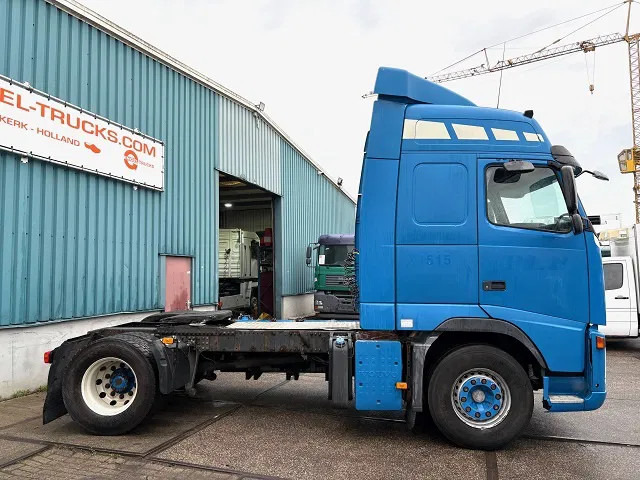 Volvo FH 400 GLOBETROTTER (VIN: 7B446149 / I-SHIFT / ADR-VLG / AIRCONDITIONING / COMPLETE SPOILERSET ON CABIN) - وحدة جر: صورة 4 Volvo FH 400 GLOBETROTTER (VIN: 7B446149 / I-SHIFT / ADR-VLG / AIRCONDITIONING / COMPLETE SPOILERSET ON CABIN) - وحدة جر: صورة 4