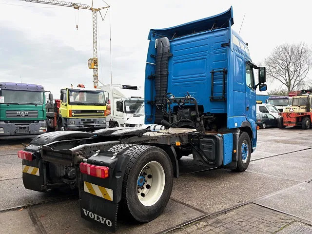 Volvo FH 400 GLOBETROTTER (VIN: 7B446149 / I-SHIFT / ADR-VLG / AIRCONDITIONING / COMPLETE SPOILERSET ON CABIN) - وحدة جر: صورة 3 Volvo FH 400 GLOBETROTTER (VIN: 7B446149 / I-SHIFT / ADR-VLG / AIRCONDITIONING / COMPLETE SPOILERSET ON CABIN) - وحدة جر: صورة 3