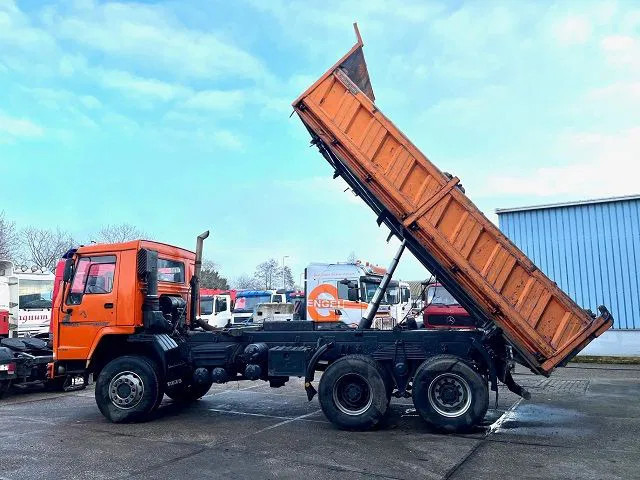 Volvo FL 12.380 6x6 FULL STEEL SUSPENSION MEILLER KIPPER (EURO 2 / MANUAL GEARBOX / REDUCTION AXLES / FULL STEEL SUSPENSION) - شاحنة قلاب: صورة 5 Volvo FL 12.380 6x6 FULL STEEL SUSPENSION MEILLER KIPPER (EURO 2 / MANUAL GEARBOX / REDUCTION AXLES / FULL STEEL SUSPENSION) - شاحنة قلاب: صورة 5