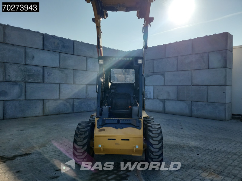 شيول صغير Caterpillar 216 B3: صورة 10
