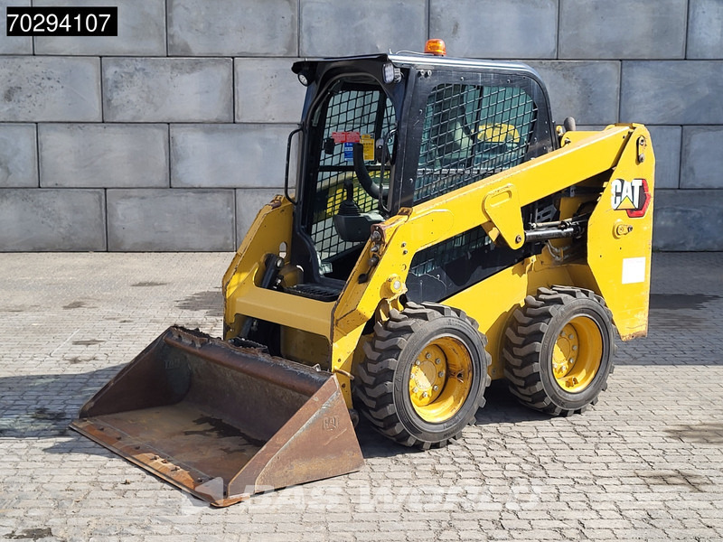 Caterpillar 226 D3 BUCKET + FORKS - شيول صغير: صورة 3 Caterpillar 226 D3 BUCKET + FORKS - شيول صغير: صورة 3