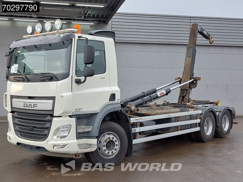 DAF CF 440 6X2 HYVA 22-60-S Hooklift Lift Axle Automatic ACC Euro 6 - شاحنة ذات خطاف: صورة 1 DAF CF 440 6X2 HYVA 22-60-S Hooklift Lift Axle Automatic ACC Euro 6 - شاحنة ذات خطاف: صورة 1