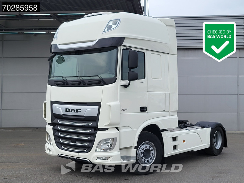 DAF XF 530 XF 4X2 Retarder 2xTanks Standklima ACC Euro 6 - وحدة جر: صورة 1 DAF XF 530 XF 4X2 Retarder 2xTanks Standklima ACC Euro 6 - وحدة جر: صورة 1
