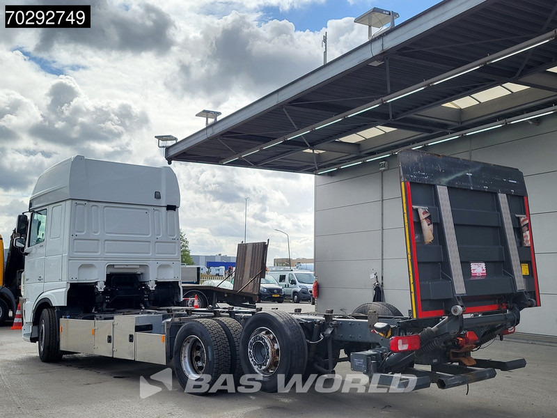 DAF XF 530 XF 6X2 2000kg Ladebordwand Lift+Steering-Axle Navi ACC Euro 6 - شاحنة هيكل كابينة: صورة 2 DAF XF 530 XF 6X2 2000kg Ladebordwand Lift+Steering-Axle Navi ACC Euro 6 - شاحنة هيكل كابينة: صورة 2