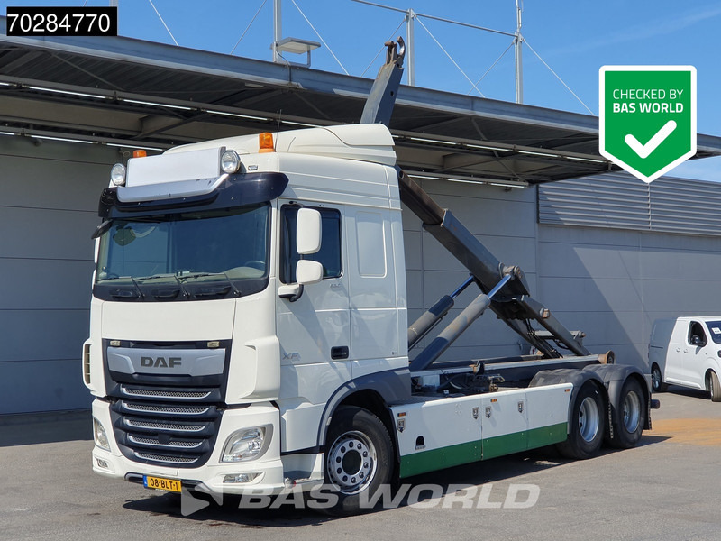 DAF XF 530 XF 6X2 NL-Truck VDL Hooklift Standklima Automatic ACC Euro 6 - شاحنة ذات خطاف: صورة 1 DAF XF 530 XF 6X2 NL-Truck VDL Hooklift Standklima Automatic ACC Euro 6 - شاحنة ذات خطاف: صورة 1
