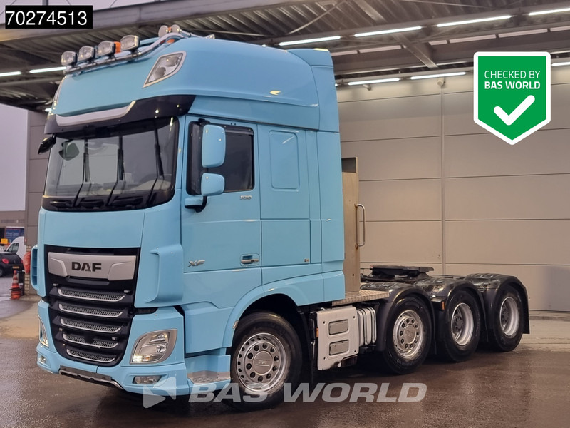 DAF XF 530 XF 8X4 Big-Axle Lift+lenkachse Retarder PTO Hydraulik StandKlima ACC LED Euro 6 - وحدة جر: صورة 1 DAF XF 530 XF 8X4 Big-Axle Lift+lenkachse Retarder PTO Hydraulik StandKlima ACC LED Euro 6 - وحدة جر: صورة 1