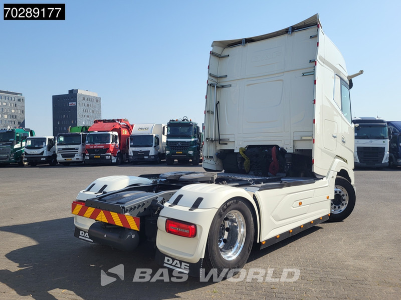 DAF XG+ 530 4X2 Retarder 2x Tanks Standklima Leather Alcoa's - وحدة جر: صورة 5 DAF XG+ 530 4X2 Retarder 2x Tanks Standklima Leather Alcoa's - وحدة جر: صورة 5