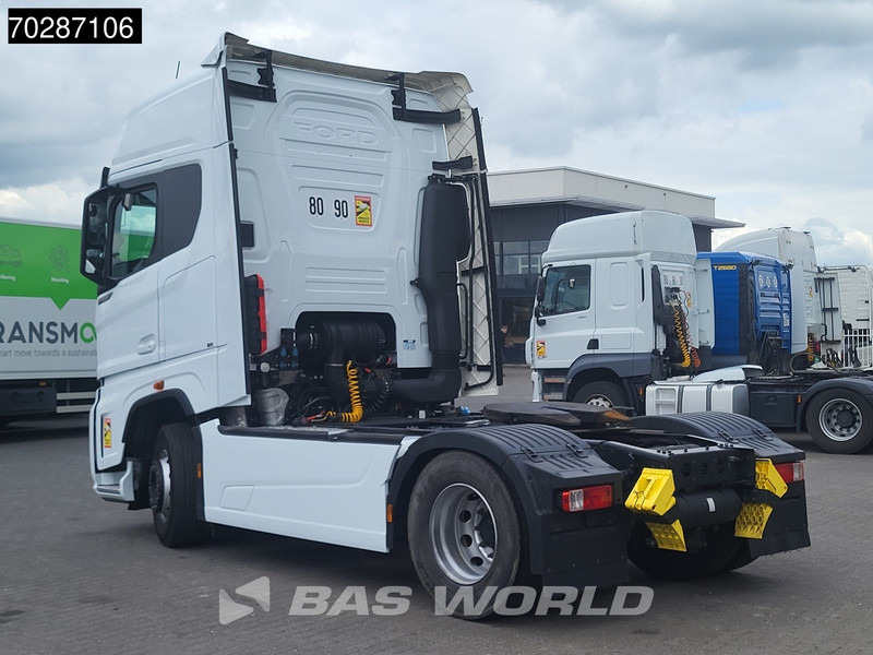 Ford F-Max 500 4X2 Retarder 2x Tanks ACC Standklima Euro 6 - وحدة جر: صورة 2 Ford F-Max 500 4X2 Retarder 2x Tanks ACC Standklima Euro 6 - وحدة جر: صورة 2