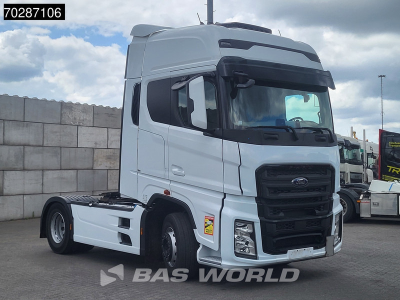 Ford F-Max 500 4X2 Retarder 2x Tanks ACC Standklima Euro 6 - وحدة جر: صورة 3 Ford F-Max 500 4X2 Retarder 2x Tanks ACC Standklima Euro 6 - وحدة جر: صورة 3
