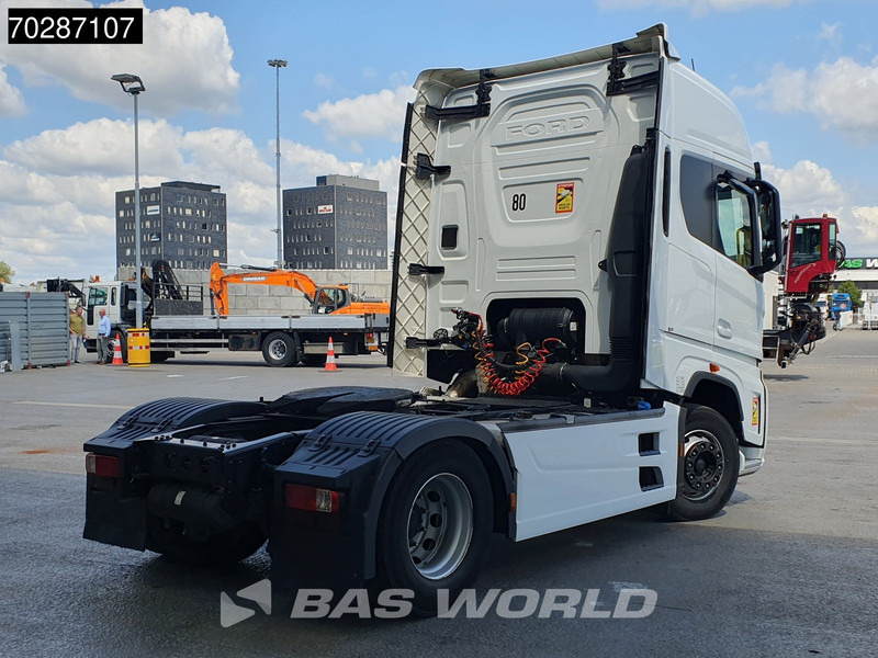 Ford F-Max 500 4X2 Retarder 2x Tanks Standklima ACC Euro 6 - وحدة جر: صورة 5 Ford F-Max 500 4X2 Retarder 2x Tanks Standklima ACC Euro 6 - وحدة جر: صورة 5